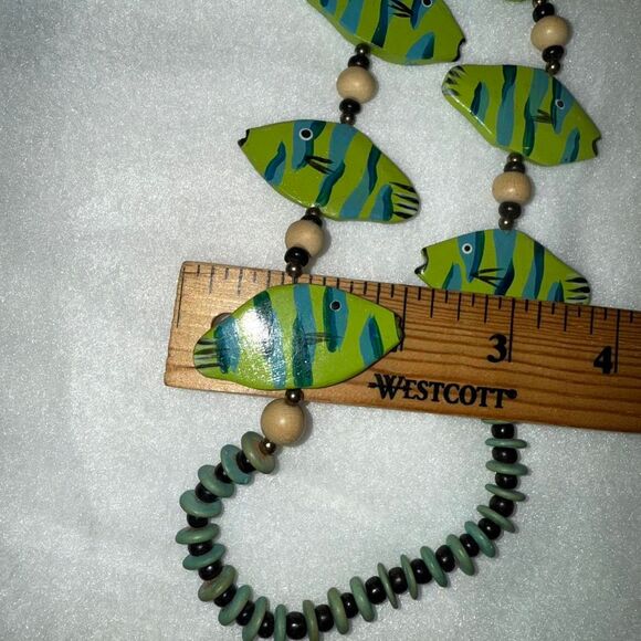 Vintage Hand Painted Green and Blue Fish Necklace - Picture 6 of 7